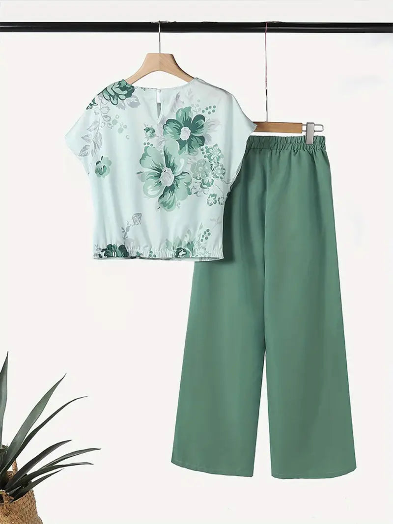 Petal Drift – Casual Floral Print 2-Piece Lounge Set for Women